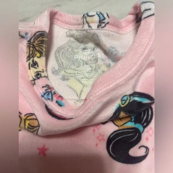 Disney Princess Pink Sleepwear Set - Picture 2 of 3